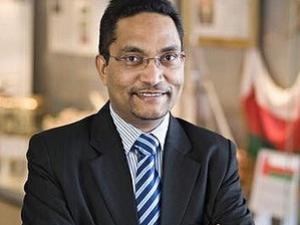 Australia Honors Muslim Professor